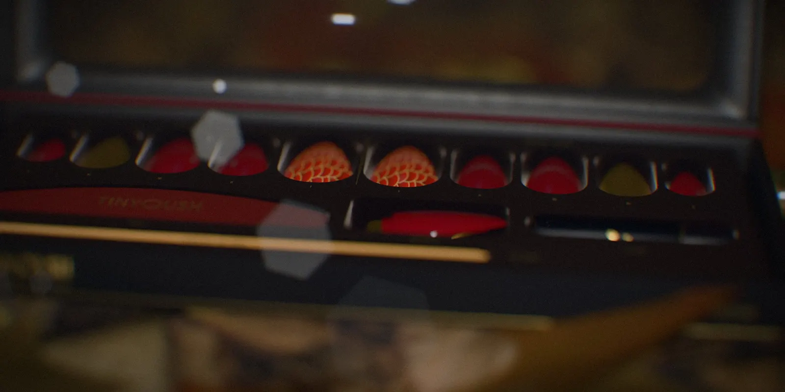 Tinyoush — still 18 of 34